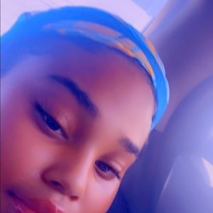 Meet your Posher, Amari